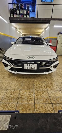 السياره للبيع موديل 2024 ماشيه 14الف كفاله عامه  السعر142 07801405631