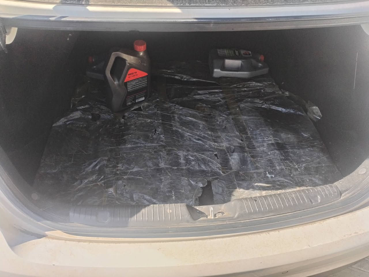 سيراتو ٢٠١٧ خليجي مكفوله بس هاي طخه موضحه بصوره هذا رقمي ***********
