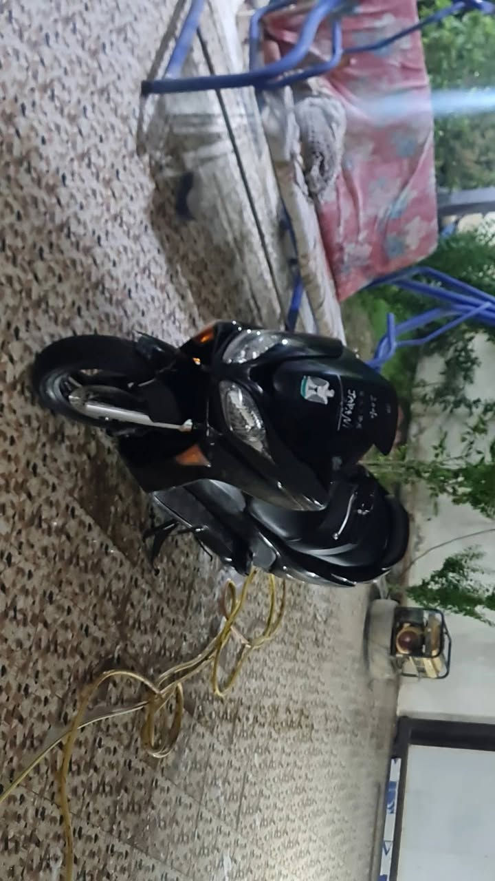 السلام عليكم
دراجة فورزا 09 حلوه ومرتبه مكانها ديوانيه دراجه مكفوله مكينه وكير بس بيها كم نقطه للي يحب يستفسر اما الباقي من كهربائيات ومكينه وكير مكفوله كفاله عامه وصالنصته رياضي صوته رعيد

1- كير ملغي بس الكير موجود بلدراجه فقط كلج مبدل والبلاد موجود انطيكيا ويه الدراجه ترجع كيره براحتك

2- ضرره فقط جامه اماميه قطعه بسيطه مكسوره وجاملغ هم قطعه مكسوره من عنده وشخوط بلكفر بسيطه كله ماتكلفك 50 الف ترجع بلاد

3- رون الدراجه 1 ونص الى 2 يصعد مرات ماعرف السبب 

 4- دراجه اوراق منفيس مستنسخ بس اصوليه الدراجه طالعه من وكيل تكدر تروح تدكه حاسبه وترقم كبل تشد لوحات

5- الدراجه ماشيه 27.500 كيلو فقط ممشاه قليل كل 500 كيلو تبديله دهن يورل لتره ب 18 

6- سعر الدراجه 10 ورقات يعني مليون و500 وبيه مجال ولحد يكول مبالغ تره هيه مو ماكس هسه الجديده ب 16 ورقه يعني مليونين و400

هذا كل الي بلدراجه الله شاهد تذب عليه 100 الى 150 الف الدراجه ترجع وكيل بس اخوكم طالب سادس ومحتاج فلوس للمدرسين
رقم للاستفسار فقط واتساب *********** مو تطبلي تكلي شبيه الدراجه كلشي مكتوب كدامك
