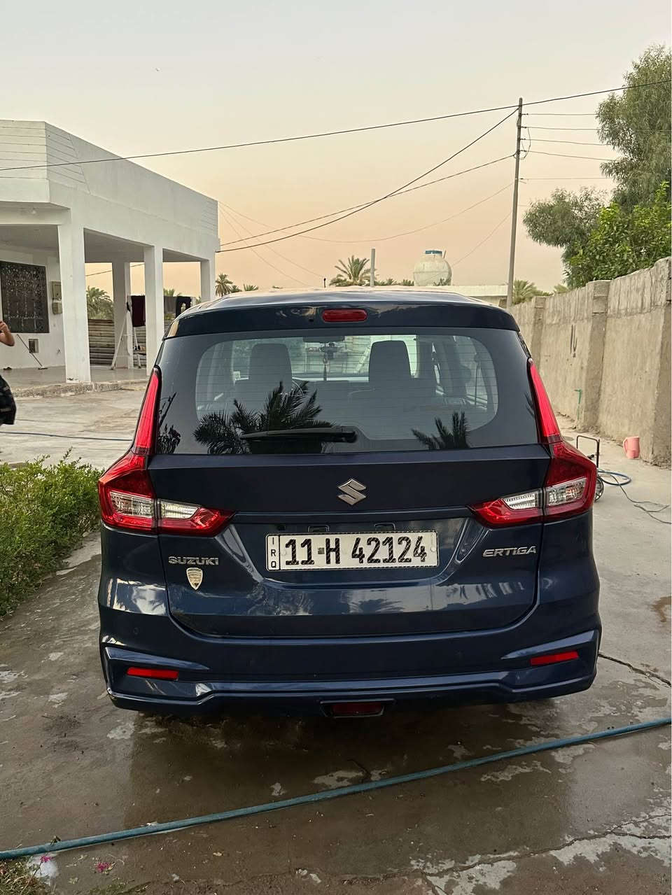 سازوكي 2018خليجي 
 مكفوله من الضربه والصبغ
اقتصاديه محرك 1500 بدون دوانز 
تبريد قطعتين مركزي ثلج
سبعه راكب عائليه
السياره بعده جديده ونضيفه 
وعليه ادامه كامله 
مال بيت للجنايه
سنويه وهزه جديده باسمي شرط احول ثاني يوم
للتواصل اكثر اتصال وواتساب ***********
السعر104 وبيه مجال قليل 
مكانه بغداد جسر ديالى 
ملاحضه اذا تريد تشوف السياره اني اجيك لمكانك وتدلل بغداد, العراق

