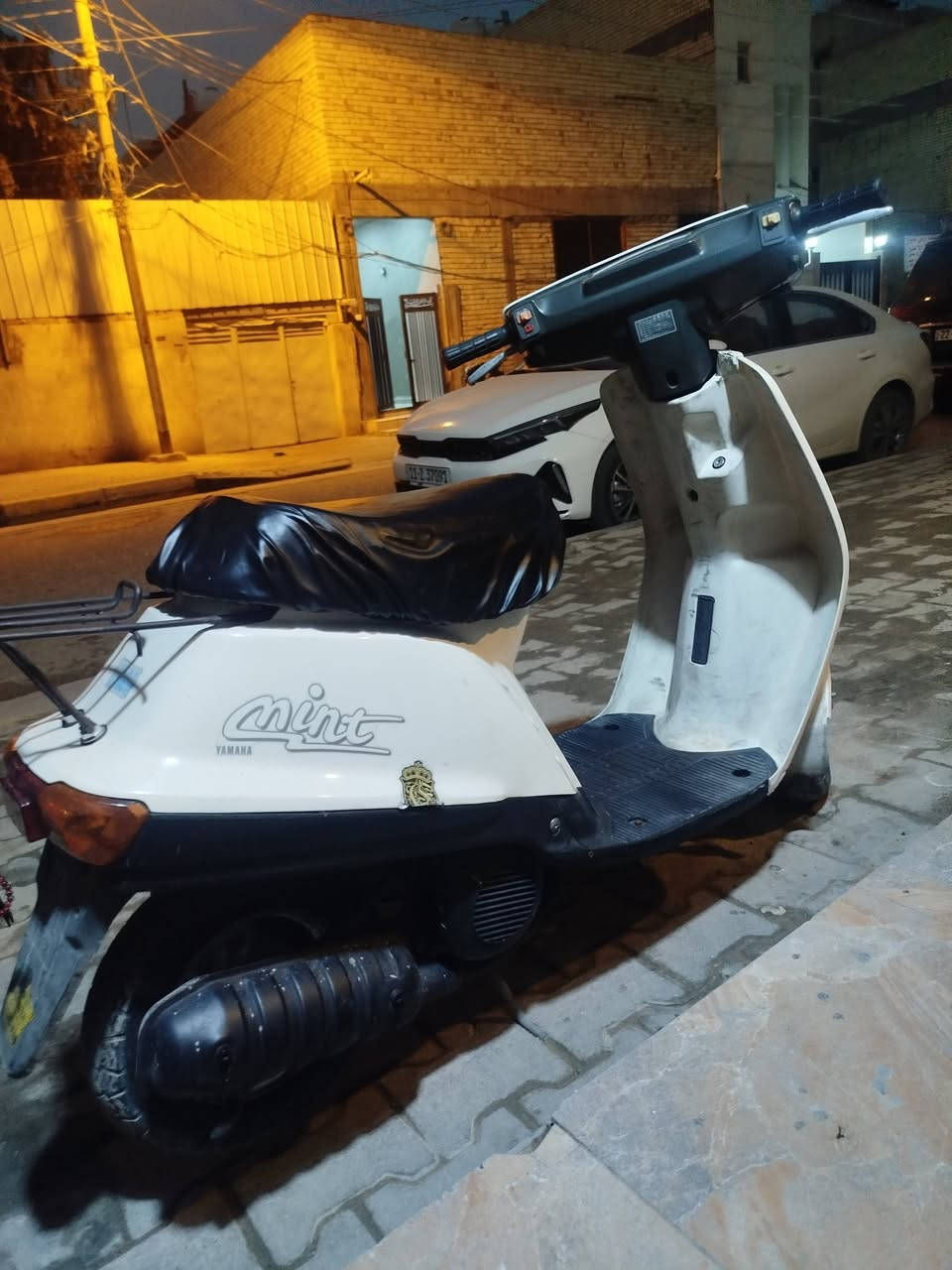 سلام عليكم 
دراجه mint
كلوب اشاير كلشي شغال 
دراجه بعدهي رمبه جديده 
العنوان.كربلاء***********
السعر 500وبيها مجال الطيبين
