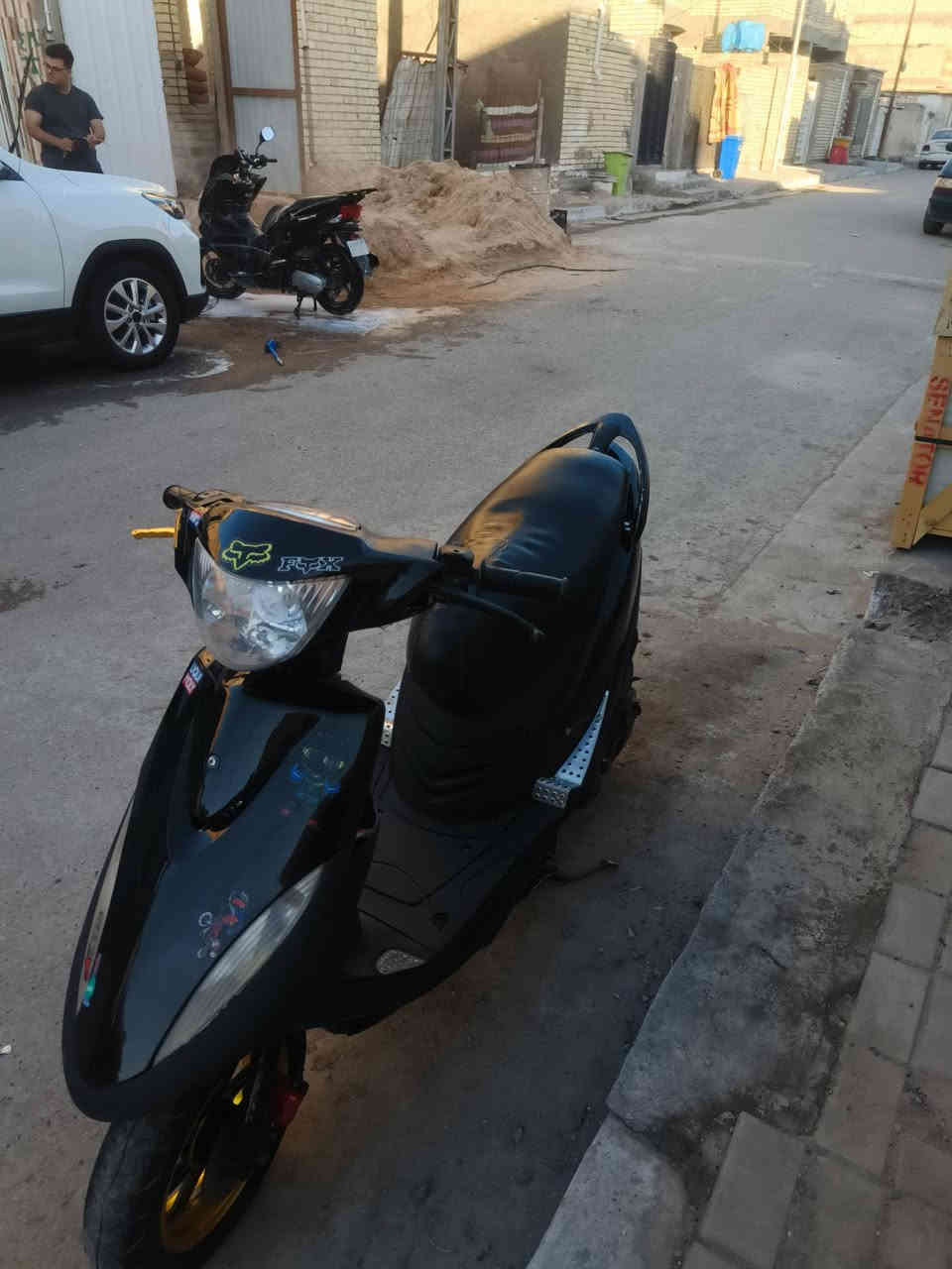 ماكس عدله
بوشه 49 بلاديه 

كلجات بلادي 

كابريتر بلادي

سلف بلادي 

يدات بريك وبانزين بلادي

كفرات + ويل تجاري 

دبلات بلادي 

مكينه كلها بلاديه تجي تفحصها وتاخذها 

سعرها 700 قفلها لا تناقشني على السعر 

مكاني بغداد البلديات ***********
