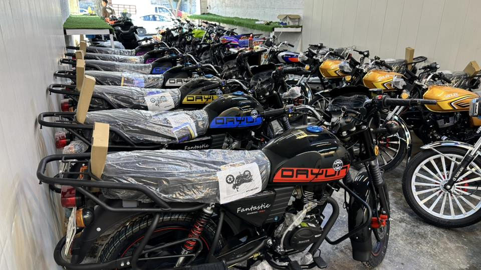 البيع بالمفرد والجملة 
البيع بالنقد والتقسيط اسعار جملة جوة السوك 
اوراق كاملة بس كمرك ما مدفوع تجي 4 اوراق 
العنوان بغداد البنوك مقابل نادي النفط 
يوجد توصيل داخل بغداد وجميع المحافظات 
***********
