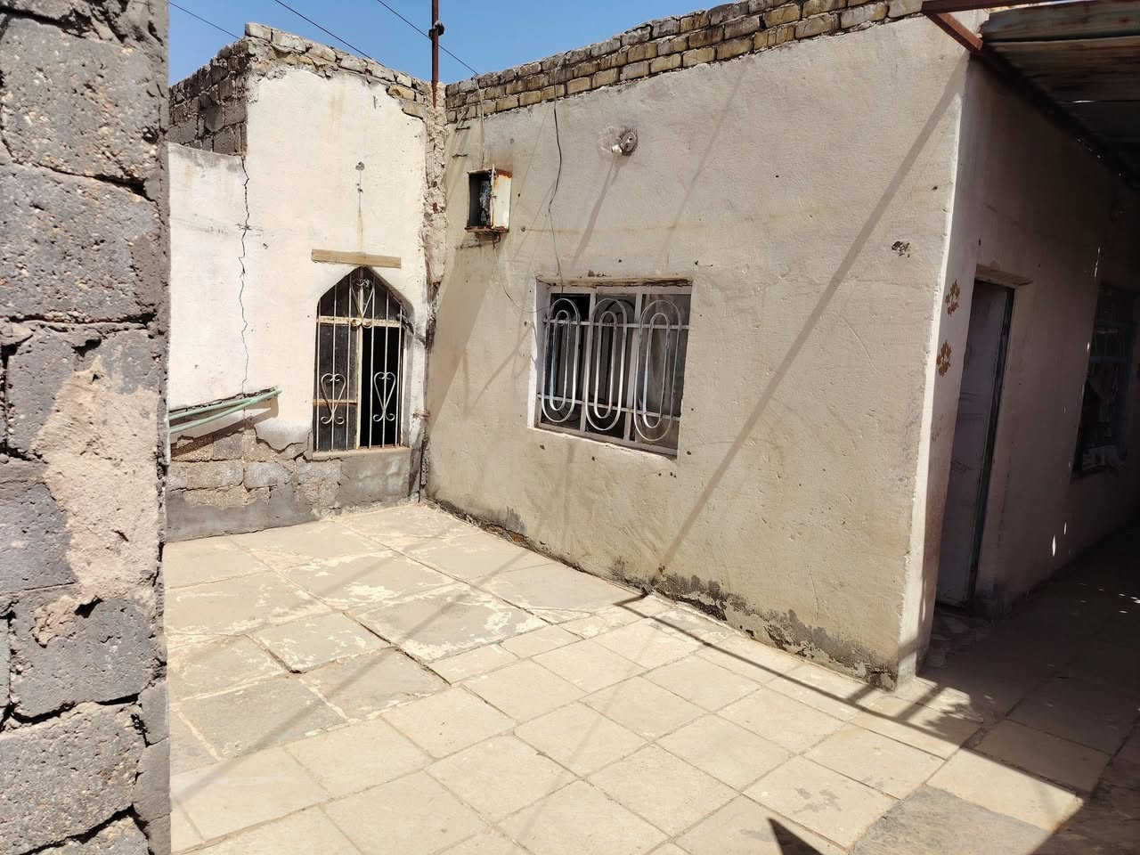 السلام عليكم  بيت للبيع تجاوز بيه صاله وغرفه ومطبخ وصحيات سعره    10 ملايين وبيه مجال  مكانه حي الوحده قرب الحولي التواصل خاص


**إذا كنت صاحب هذا الإعلان وتريد حذفه لأي سبب، رجاءا أرسل رسالة إلى الدعم الفني**