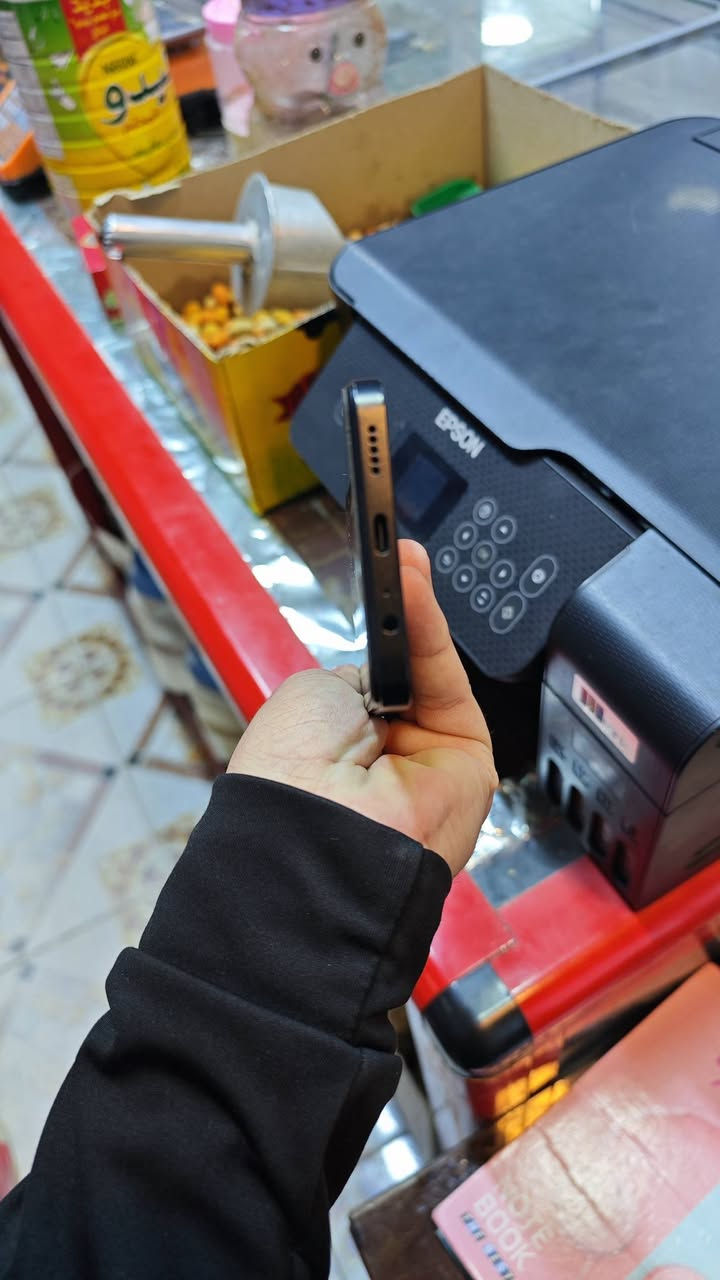 السلام عليكم للبيع جهازين 
Honor x6b /256 ذاكرة 
Redmi note 8 pro ذاكرة  /64
ال هونر نظيف مستخدم شي قليل نظافة 95 
ريدمي بي فطر بالظهر الباقي مكفول 
سعر هونر 160 
سعر ريدمي 75


**إذا كنت صاحب هذا الإعلان وتريد حذفه لأي سبب، رجاءا أرسل رسالة إلى الدعم الفني**