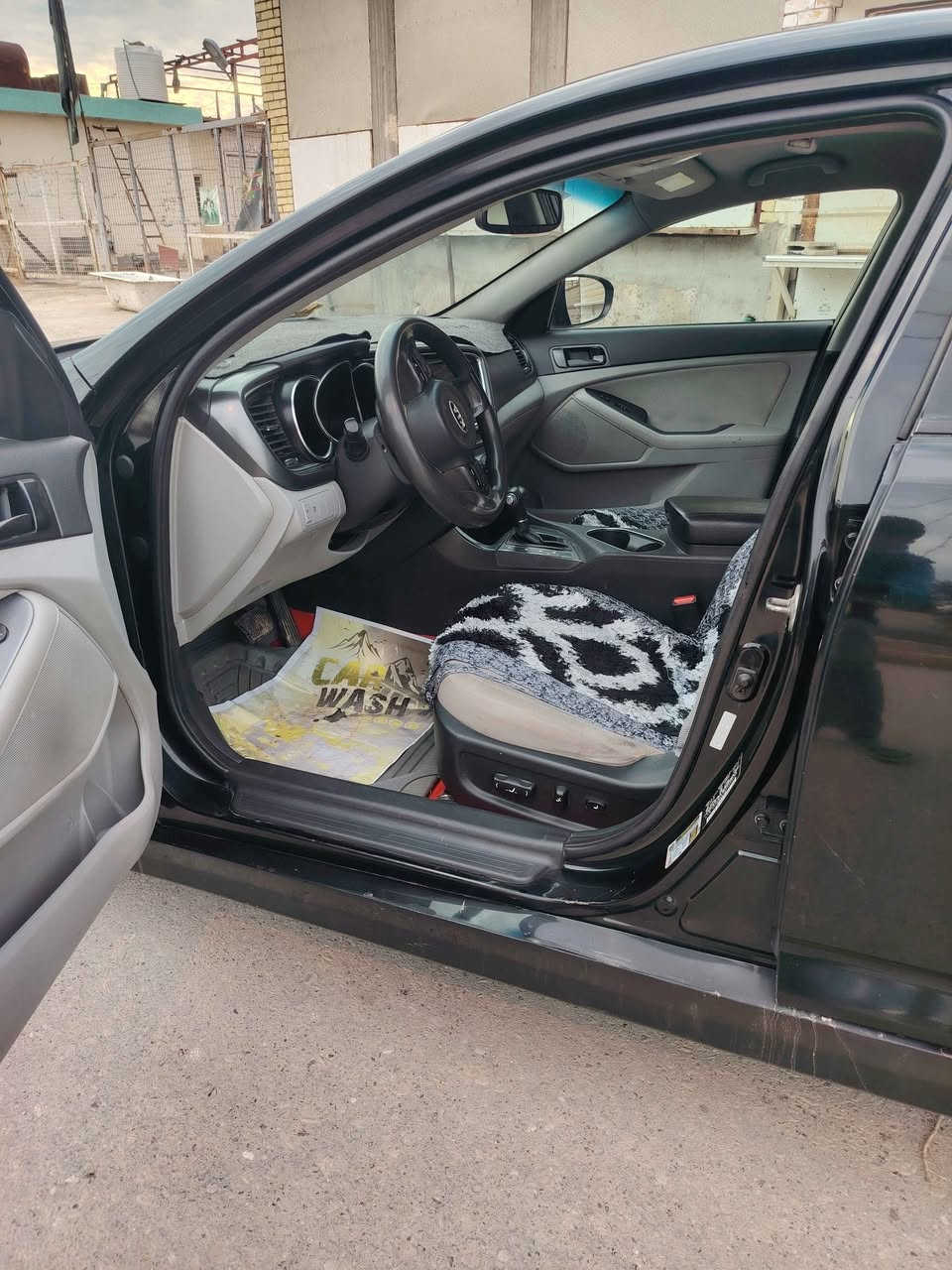 🚗 كيا أوبتما 2014 للبيع 🚗
وارد أمريكي – نظيفة ومصروف عليها
🔹 المواصفات الأساسية:
محرك 2400 GDI
الممشى: 142 ألف ميل
التبريد: ثلج (إدامة كاملة بالموسم الماضي)
الإطارات: تخم تاير جديد
الكير والمكينة والحدادية: مكفولة وبشرط الفحص
🔹 المميزات والكماليات:
كشن كهرباء
كاميرا خلفية
تحكمات ستيرن كاملة
ستيرن كهرباء
🔹 حالة السيارة:
السيارة معدّلة ومصروف عليها من كل الجوانب
استخدام نظيف وخالية من الأعطال
جاهزة للفحص وين ما تريد
🔹 حالة البدن:
الضربة في أمريكا: بنيد فقط
قطعة صبغ خفيفة بالجاملغ الخلفي الأيسر
الباب الخلفي الأيسر مبدّل أصلي ونفس اللون
📄 الأوراق:
رقم السيارة: 18 بابل
السنوية: جديدة
التحويل: متاح في أي وقت
📍 الموقع:
بابل / الإسكندرية
💰 السعر: 115 ورقة
(بيها مجال بسيط للشراي )
📞 للاتصال أو واتساب: ***********
✨ سيارة مرتبة وخير من الله  ✨ Colombo, Sri Lanka
