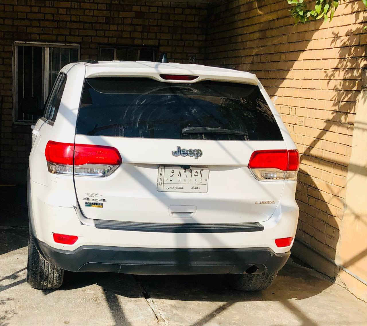 جيب للبيع موديل 2015 بسمي بغداد سنويه ماساقطه 27 
سياره بيه قطعتين صبغ بدون ايرباك. 0773597260 
مكان سياره ديالى الخان


**إذا كنت صاحب هذا الإعلان وتريد حذفه لأي سبب، رجاءا أرسل رسالة إلى الدعم الفني**