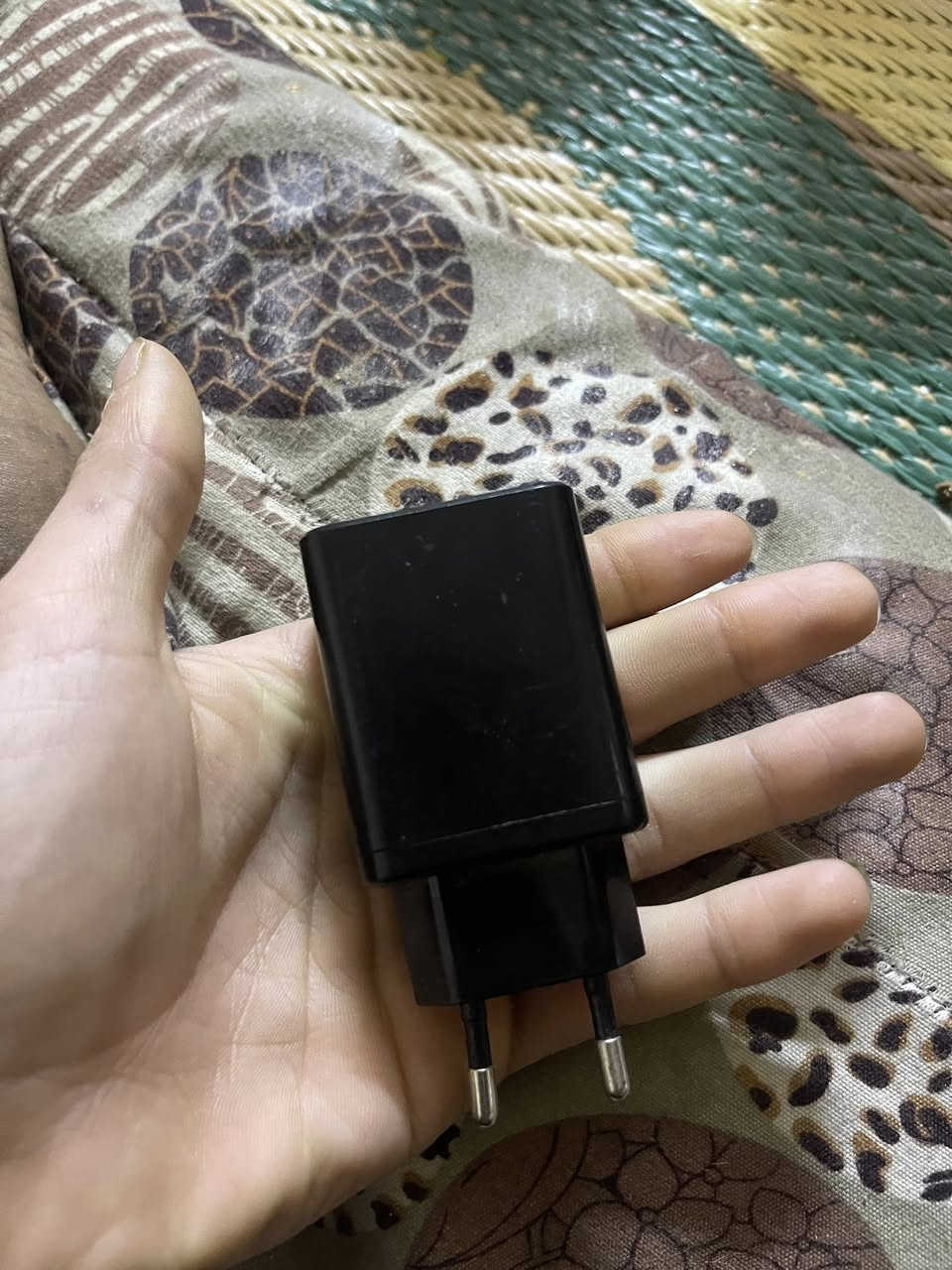 سلام عليكم شاحنة ريد مجك اصلية 66 واط عل فحص تاخذهة سعر 45 مكاني كربلاء ماعندي توصيل وتساب او تصال ***********
