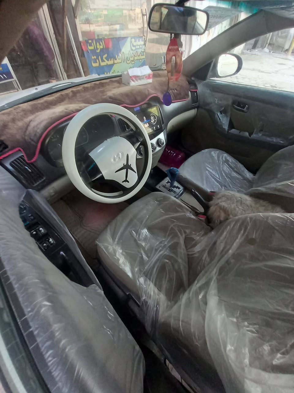 السلام عليكم النترا موديل ١١ سياره متاجي بيهه معجون سياره خير من من مكينه وكير وتخم تاير وحداديه كله جديد فتحه بيه سيار وشاشه وكامره رقم اربيل الاماني تريد تحويل او وكاله مكاني بالنجف وهذ رقمي ***********
وسعر ٧٨ وبيه مجال قليل
