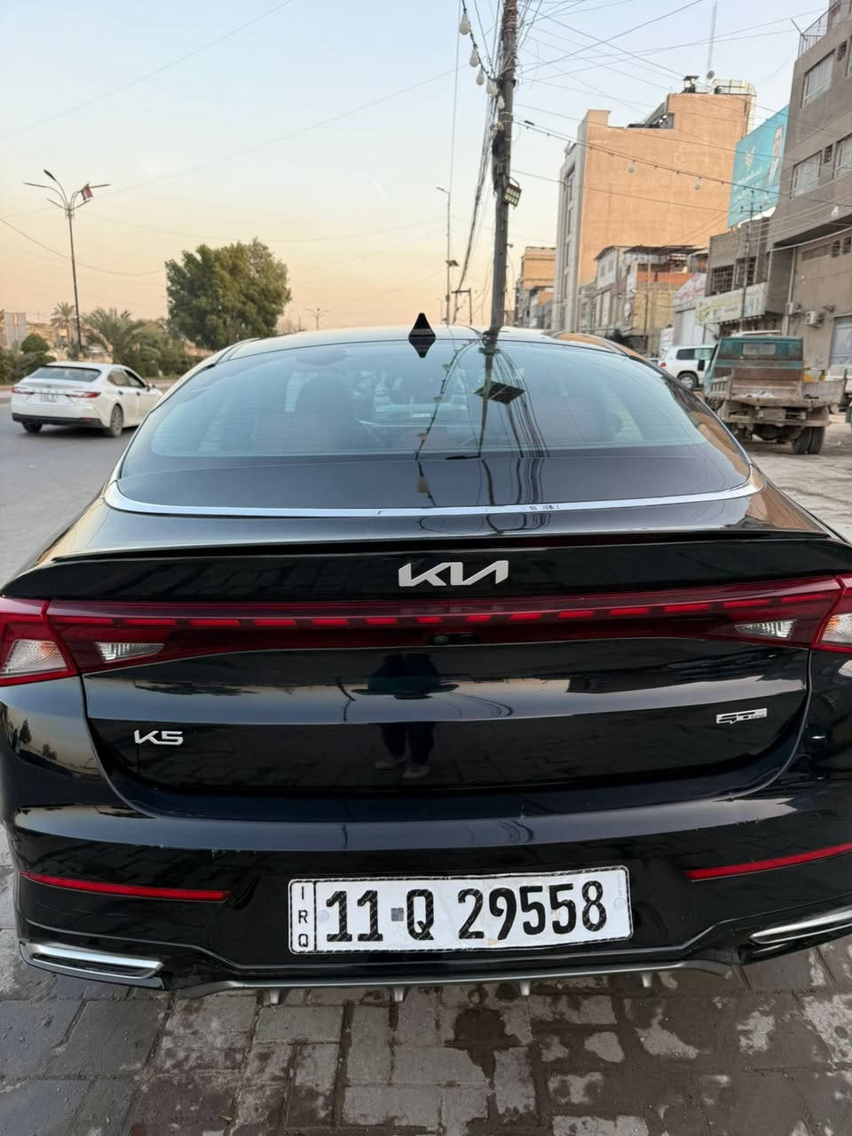 السلام عليكم شباب  K5 وارد امريكي 2024 جي تي لاين فوول موصفات عدى البنوراما محرك 1600 تيربو بيها تلث قطع فقط موضح داخل الصور وبيها خدوش بسيطه سياره خير من الله ترهم مراوس هم العنوان البنوك قرب مرطبات كريم سفيح للاستفسار ***********
