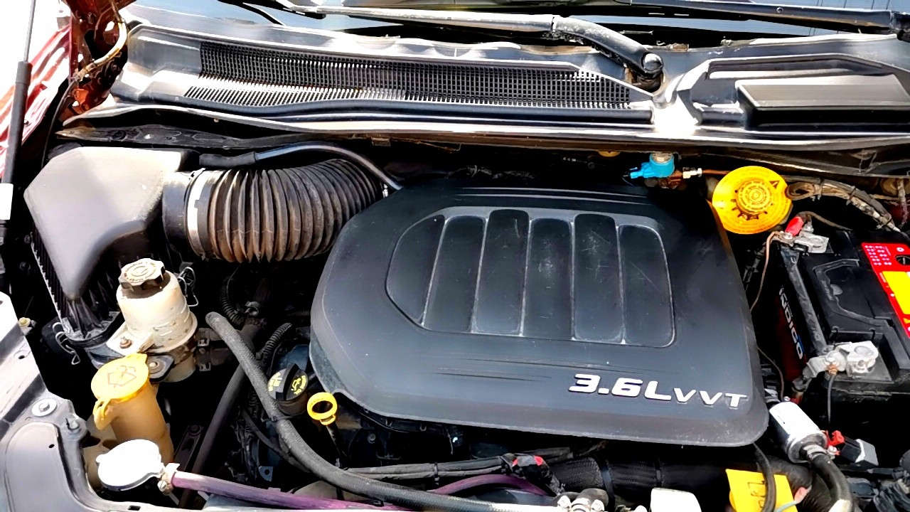 سيارة دوج كرفان سبعة راكب موديل 201‪8 رقم بغداد انگليزي بأسمي المداور بيومه لون ماروني كرزي ميتاليك  نظيف جدا مزودة منظومة غاز 80 لتر يعني انسه صرف البانزين وانسه استهلاك الدهن للسفر للخطوط وللداخل
كراسي منفصلة سياحية شاشتين كبيرين  (سقف وشاشة دشبول). كامرتين أمامية وخلفية السيارة ويل كب حتى السبير 
گير ومحرك ممتاز وثلاث قطع تبريد 
موجودة في كربلاء السعر 177‪  $   
 الحادث من الوارد الأمريكي بسيط مقدمة جاملغ أمامي  أيسر و بنيد   وموضح بالصور
ثلاث قطع تبريد الأبواب ميكانيك والجام كهربائي السيارة مال جناي نظيفة جدا ماشية 79 وبالعافية على الي تصير من نصيبة
للاتصال والاستفسار عن باقي المواصفات 
***********‪ 
*********** واتساب كربلاء, العراق
