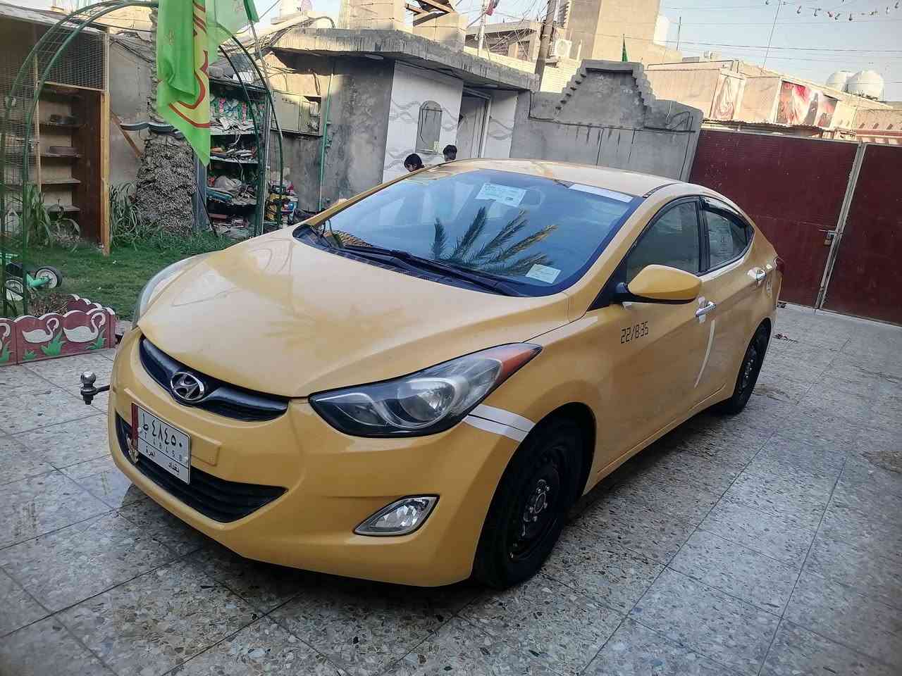 سلام عليكم
النتره للبيع 
مديل ٢٠١٢
السياره حلوه وجاهزه 
كير مكينه حداديه تبريد تخم تاير السياره جاهزه
رقم بغداد نكليزي  
تحويل مباشر 
وارد امريكي حادث جاملغ ايمن والبنيد نفسه مصلح
المكان بغداد المعامل 
السعر ٨٨
رقم الهاتف ***********
