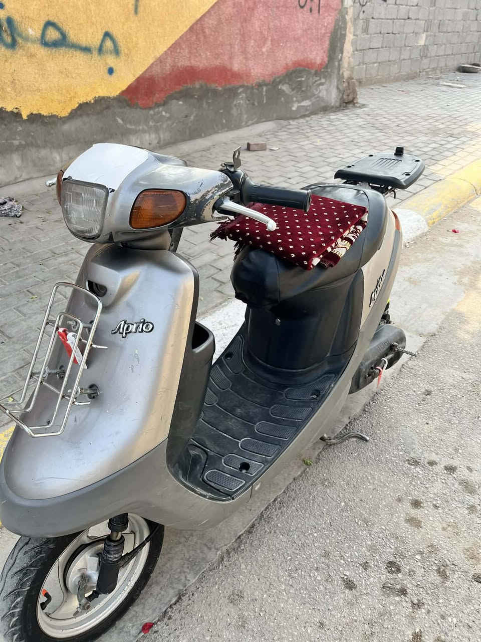 للبيع اللي يريد الرقم يدق علي ***********
