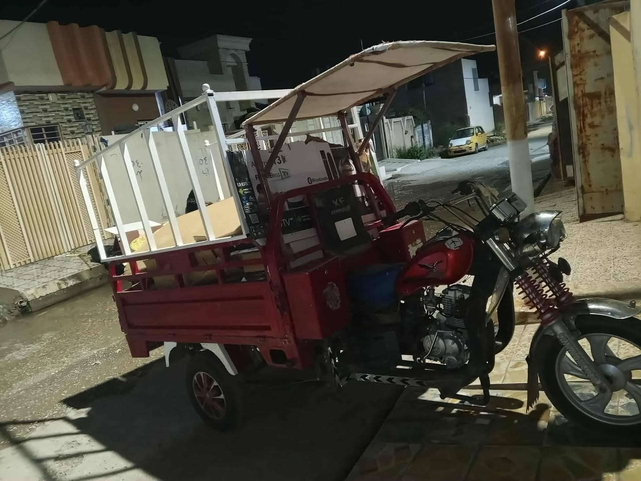 السلام عليكم ستوتا للبيع منفيس كمرك مدفوع شاصي شرط نضيفه كدام العين السعرمليون و150وبيها مجال لطيبين والتواصل علا هاذا الرقم***********المكان الايسر حي القدس
