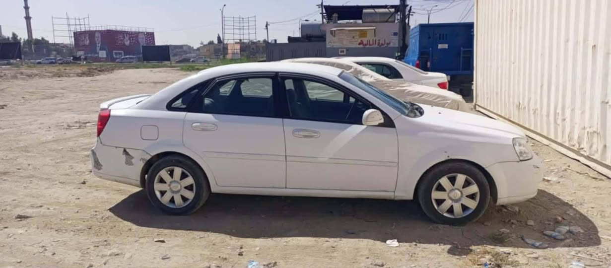 للبيع اوبترا موديل 2009 كير عادي سياره حلوه بيها ملاحظات بسيطة جاملغ خلفي بي معجون شوي وبارد 
السعر 68 بي مجال 
***********
