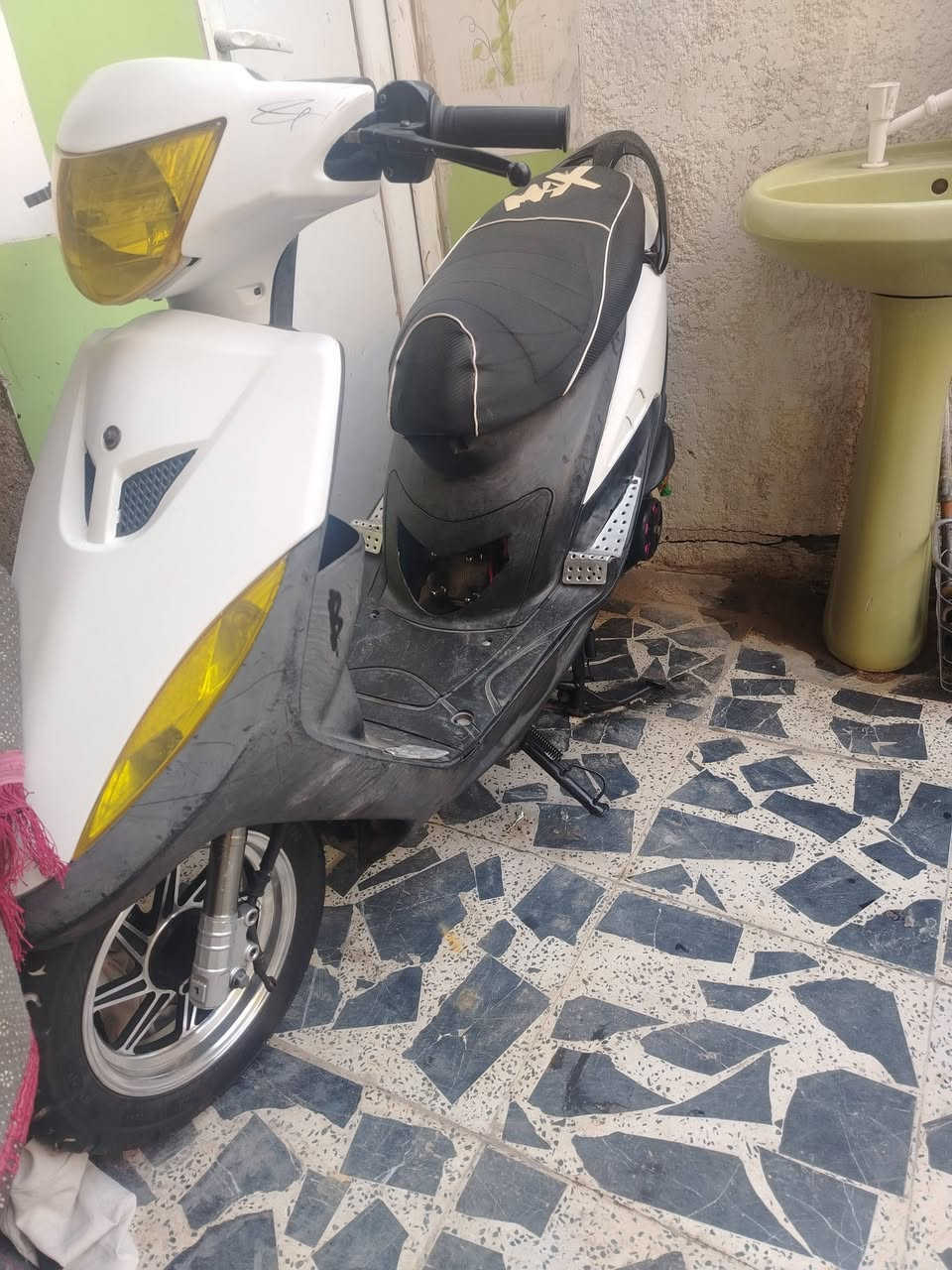 سلام عليكم ماكس عدله بوشه 58 ونص كفرات اربعه ولف شوته اربعه ولفات كلجات رياضي اصلي تراجه متعوب عليه وغراضه البلاديه موجودات قايش جديد كله شغاله شغل وطلع مكان كربلاء حي العامل *********** اتصل او واتساب موجود.
