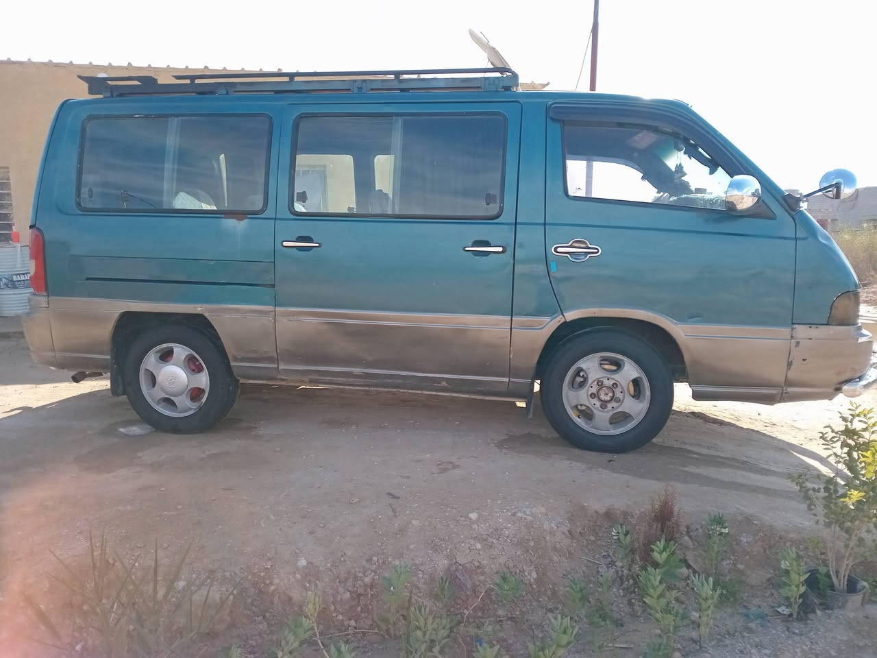 سلام عليكم ستانه موديل ٩٦ مكينه كير حداديه امامي خلفي جديده مشط تخم تاير كهربائيات دوشمه ارضيه خشبه سله درع ستيل امامي خلفي كلها جاهزه مصفره مرور هيئه اخر بحث خطها عوفي طويريج مكان سياره كربلاء عارضها ٦٥ وبيها مجال ***********واتساب
