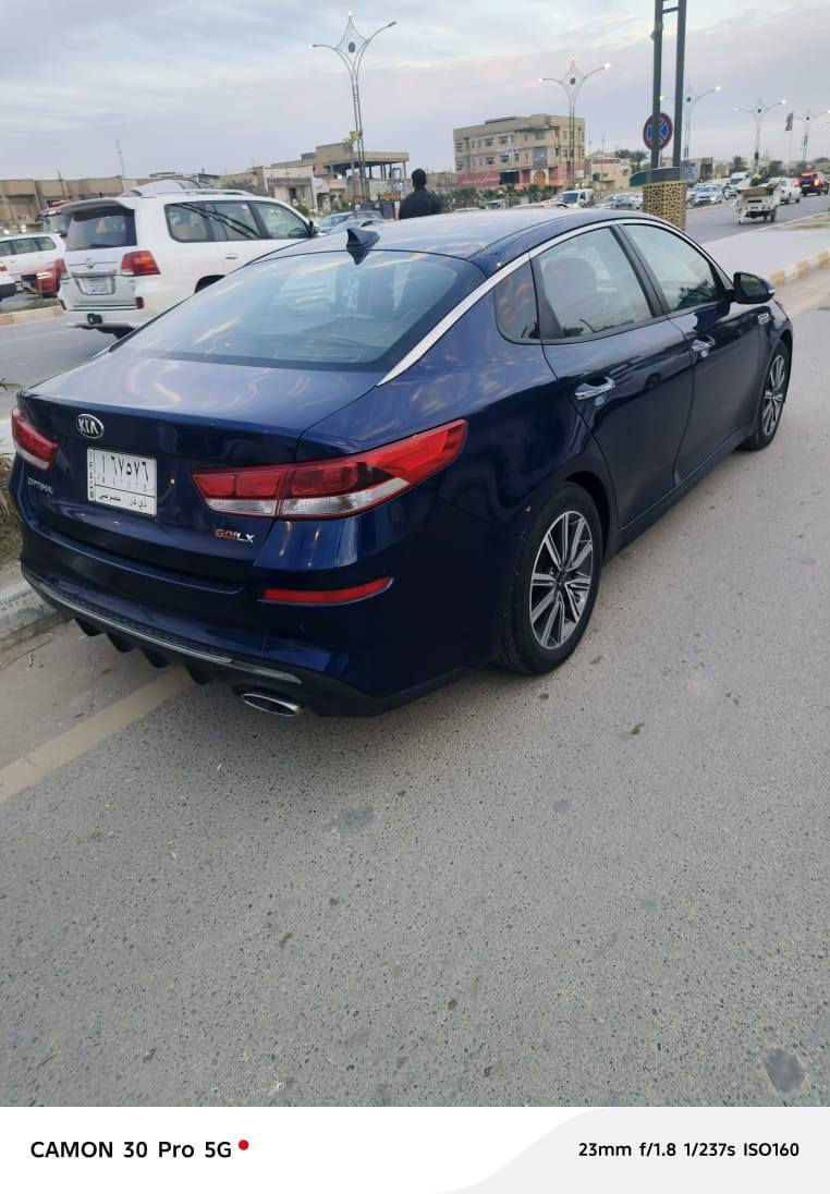 السلام عليكم ورحمة الله وبركاته سيارة اوبتيما رقم ذي قار حره وارد أمريكي موديل ٢٠١٩ سيارة مكفوله من الضربه والصبغ ماعدا مقدمة البنيد بيه بارد قليل وصور الحادث موجوده  بالمنشور سعره ١٣٥ وبيه مجال رقم الهاتف ***********  ناصرية مركز.
