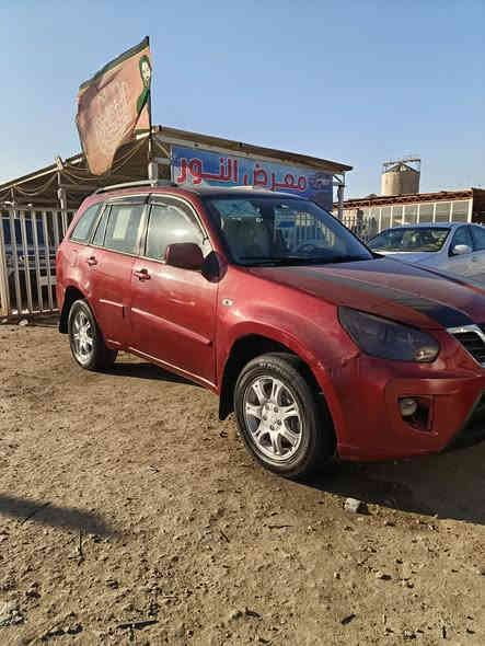 السلام عليكم تيجو للبيع موديل 2013سياره جاهزه من كلشي مكينه كير شرط سيار مكفوله خير الله سياره مال جناي سنويه جديده تخم تاير جديد حداديه جديده استفسار***********
