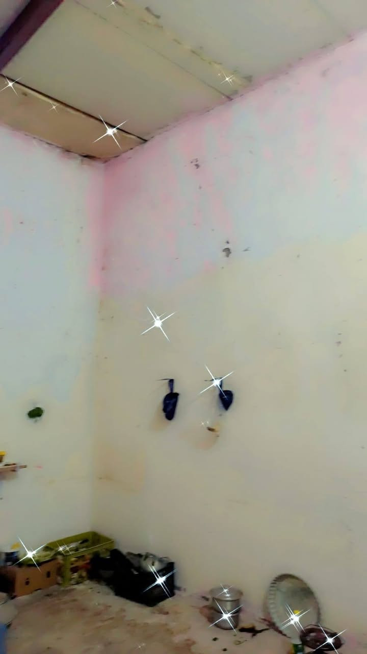 بيت حواسم السعره خمسه ونص  وبي مجال بي غرفه وصاله ومشاي وحمام تواصل واتساب اتصال فقط ***********
العنوان بصره شارع بغداد يم جسر جويعد البصرة, العراق
