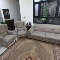 طقم قنفتين وكرسيين • استعمال قليل • الدوره كفاءات الصحه