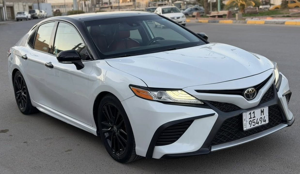 السلام عليكم
تويوتا كامري 2020 XSE فوول مواصفات اعلى مواصفات الكامري 1/1 ( بانزين )
قمارة تو كلار لونين بلادي ( بانوراما )
محرك 2500 4 سلندر 
داخل جلد احمر بلادي
بصمة تشغيل و ابواب
لايتات لد امامي و خلفي
كراسي كهرباء 
كراسي تدفئة 
ستيرن تدفئة 
شاحن موبايل 
سايد بريك بصمة
رادادات محيطية
انظمة قيادة متعدده
( السيارة بدون صبغ بدون ايرباك بجم كبس حادثها بسيط جداً مصلح بارد و صور الحادث ورقم الشاصي بالصور ) 
ماشية 89 الف 

السعر 19,500 $
رقم بغداد بأسمي
مكانها بغداد / الاعظمية 
***********
