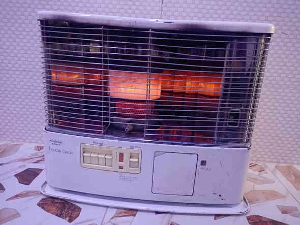 صوبة للبيع شرط النظافة والشغل كل عيب مابيها نظيفة ريحة غاز مابيها ابداً مال بيت السعر 65 وبيها مجال ***********
