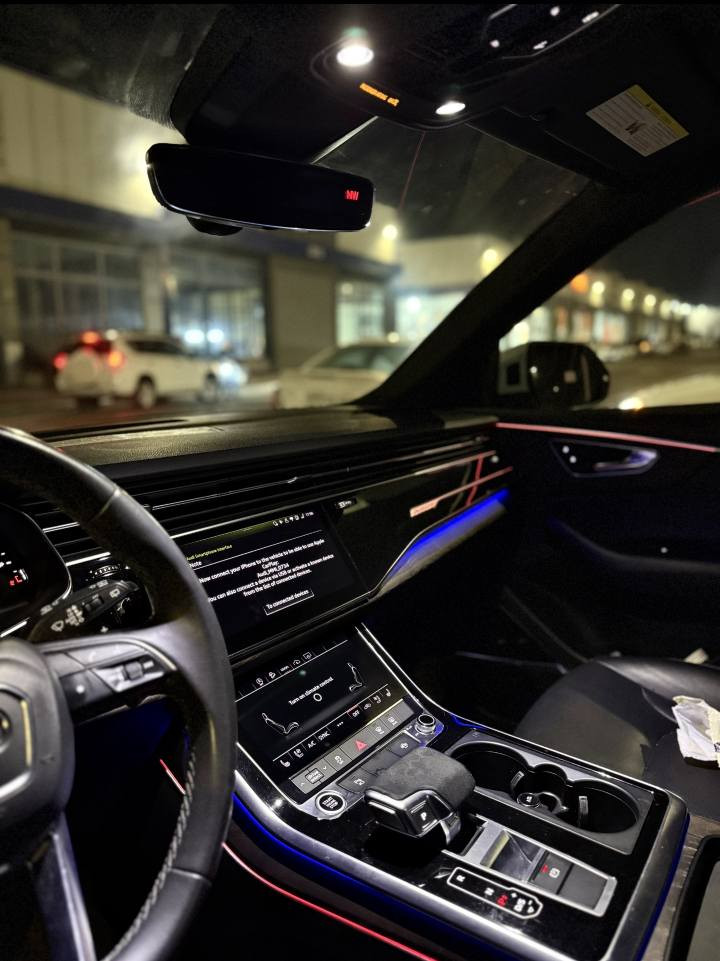Audi Q8 3.0 V6 Hyibrit
Model: 2021 - 63.000 mil
Full full
Price: 47.000 $ دهوك, العراق


**إذا كنت صاحب هذا الإعلان وتريد حذفه لأي سبب، رجاءا أرسل رسالة إلى الدعم الفني**
