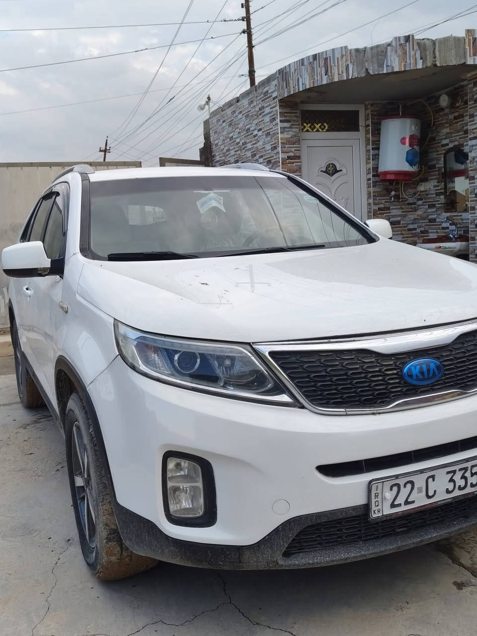 سلام عليكم
من رخصه الادمن 
سياره سورنتوا 6سلندر للبيع او مراوس ب ستاركس 
محرك كير مكفول بيه ضربه بكلايت لخلفي جهه ليمنى راج ع بارد
سعر 155وبي مجال للشرائح مكان الرمادي
 رقم ***********
