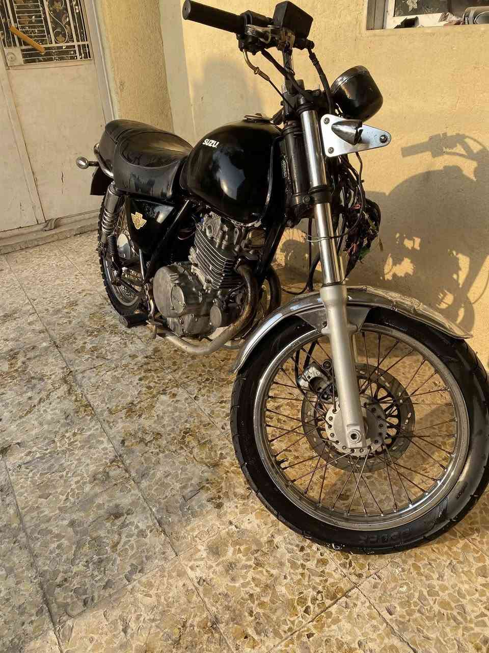 فولتي دراجه معمره وشغاله نكره سلف كله بلادي بيه نواقص بسيطه مازده لايت وصالنصه بيع او مراوس حسب القناعه مكاني كربلاء ***********
