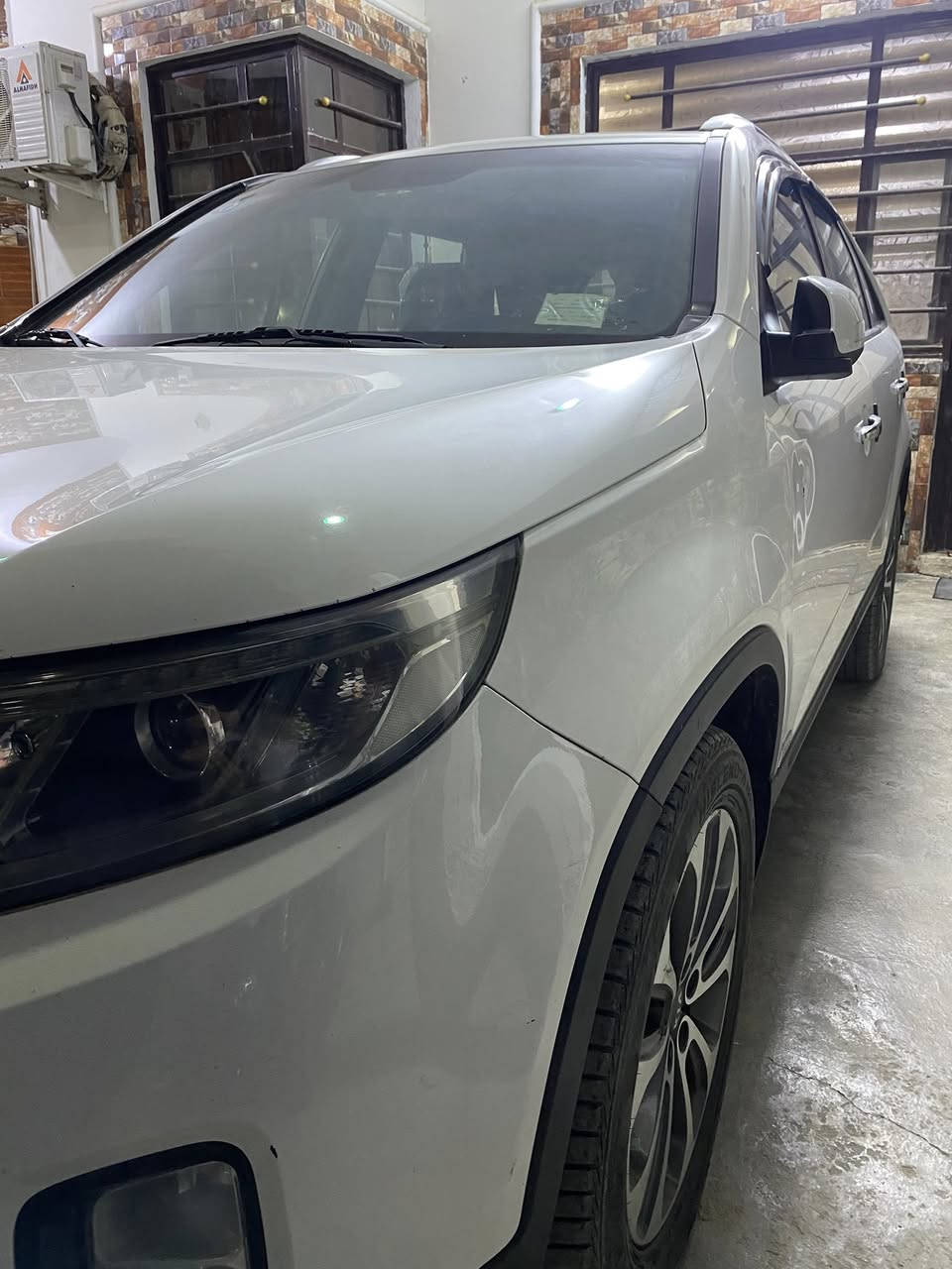 ﷽
سورنتو 2013 بيع مستعجل

160 وبي مجال

خليجي 6 سلندر / بغداد بـ إسمي

مواصفات عادية:

7 راكب

تبريد 3 قطع

حساسات امامي وخلفي

كاميرا

تحكم ستيرن 4 اتجاهات

بلوتوث

مايك

نظام ايكو اقتصادي

سايد بريك رجل

مري شفط

اشارة بالمراية

لد امامي 

كشاف اشارة

كير ومحرك جيد جداً

الضرر باب خلف الصدر رش (بدون داخل)

محرك مفتوح كازگيت ( ليس رواجز)

مكان بغداد / ابي غريب
***********
