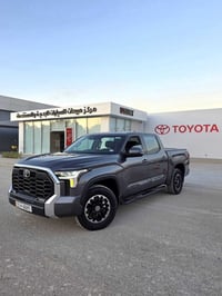 🚘 : تويوتا تندرا (Toyota Tundra)  🌟 الفئة: Crewmax SR   📅 الموديل: 202...