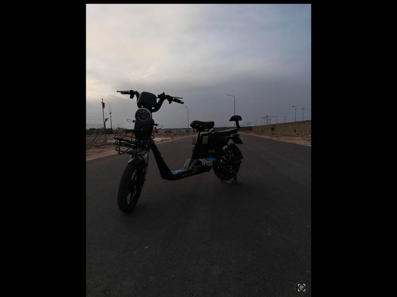 دراجه للبيع نضيفه مابيهاشي بس تبديل بطاريات سعرها 350وبي مجال لل300الرقم ***********
