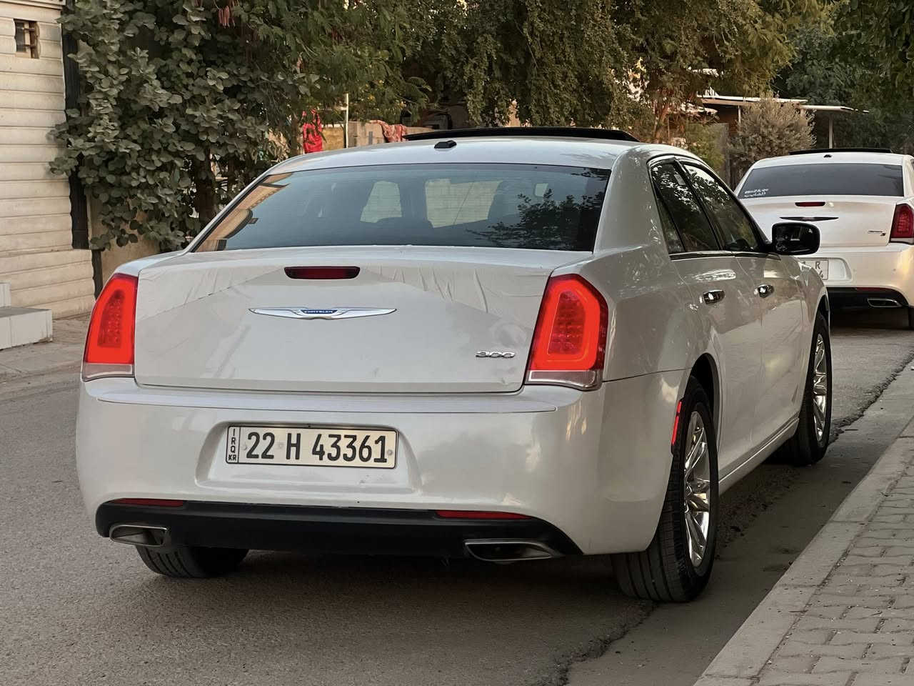 سلام عليكم ورحمة الله وبركاته
للبيع كرايسلر اوباما 
الموديل 2015
ماشيه 117الف مايل حقيقي
الموصفات السياره لمتدد فتحه بنراما كشن تدفئه تبريد شفتات كشن خزن كشن كهرباء شاشه كبيره وكير موس كشافات 
حجم المحرك :3600/V6
السياره تو ويل 
الرقم اربيل باسمي هزه وسنويه وفحص ورقم كله جديد
السياره حادثها داخله تقرير كلين تايتل كفاله عامه بلعراق بيه جاملغ صفحه السايق بي صبغ بدون دواخل وبدون ايرباك وبدون فتح باقي السياره مكفوله كفاله عامه من صبغ وفتح كير مكينه حداديه اكسل تخم تاير ويل مكسكي تبريد كله جديد وجاهز 
مكان السياره (كربلاء المقدسه) السعر 225 وبيه مجال بسيط  

‭0772 481 3206‬
موجود وتساب ❤️
