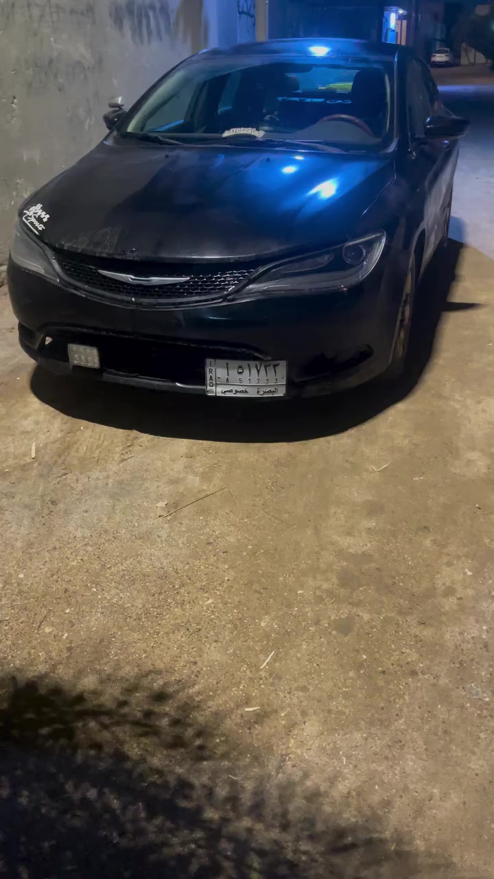 C200 2016
السيارة مال جناي وفول مواصفات
مكينة وكير كفاله شرط الفحص 
مكينة 4 سندر 
حداده 90 ‎%‎ 
تبريد منضومة جديدة ثلج وتدفئه جهنم 
حدث صندوك بدون ايرباكات صور الحادث بالمنشور 
وبالعراق بيه بابين بجم كبس 
عينة اوبامة 
شاشة جبيرة 
تبريد امامي خلفي و منفصل مناخين 
تشغيل عن بعد 
اشارة بالمري 
بصمة باب السائق + بصمة باب الراكب 
كشنات جلد تدفة 
المراية الوسطية تعتيم ذاتي 
زرع عدسات عين الشيطان + زنون شمسي 
جنح خلفي + دفيوزر 
وبعد تفاصيل ال c200 معروفه 
رقم بصرة حرة شرط التحويل 
مكاني بصرة شط العرب 
واذا ما عجبك الويل الي بيه ابدله الك ب 19 بلادي 
السعر 97 السيارة مصروف عليه اكثر من سعرها 
***********
