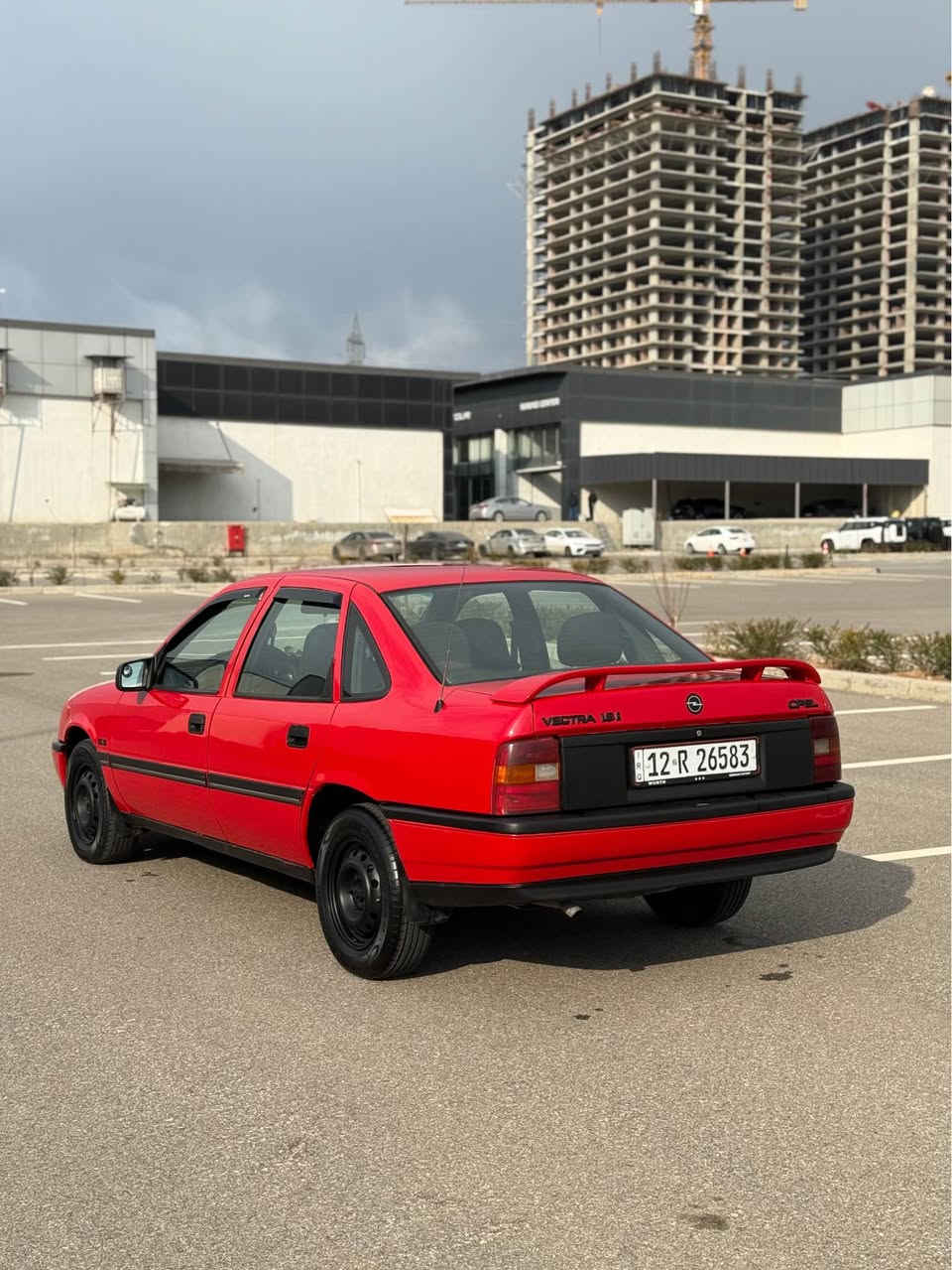 فكترا 🚘موديل 1991 محرك 18 🏋️‍♂️المرغوب 
قفل مركزي  كير محرك خير من الله 
كهربائيات 🚦كلها شغاله 
رقم نينوى دولي سنويه هزه كلو جديد 
كابون بانزين ⛽️
 صبغ عام للجماليه 
سعر 43 ورقه ومجال بسيط 
*********** وتساب هم موجود دهوك, العراق
