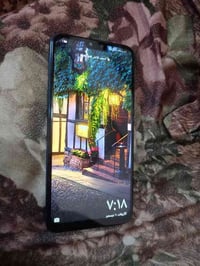 هواوي واي 9 • ١٢٨ • موصل الايمن