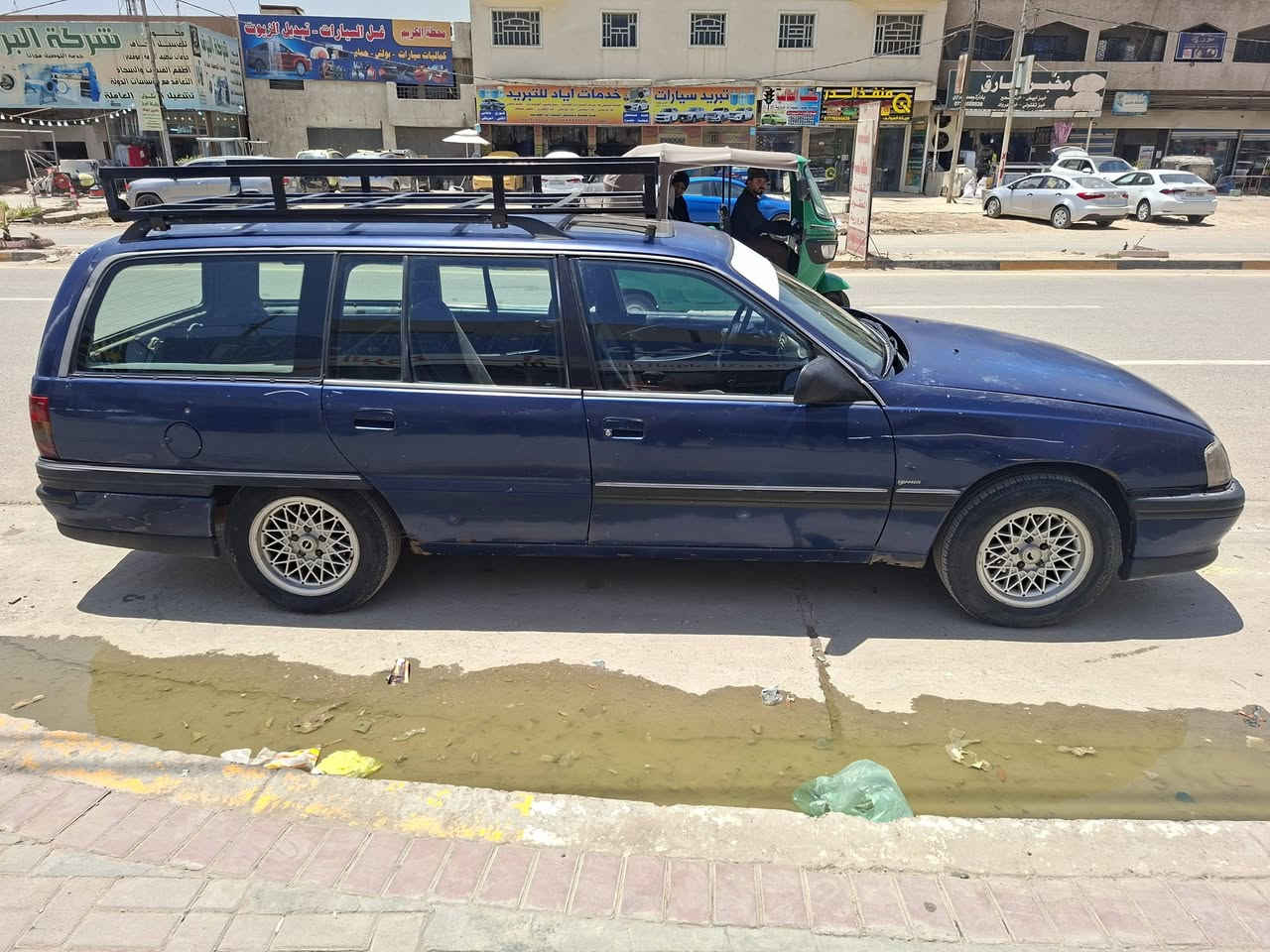 السلام عليكم موديل 93مكينة واكسل حاوية شادهن كير خير من الله رقم بغداد بسمي شاصي حلو نضيف خياسات جدن بسيطة  جاهزة سيارة مال شغل ع باب الله سعرة 26وبيهة مجال بسيط 
***********
