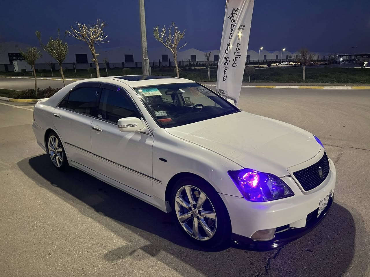 شاهینەی موس
مۆدیل 2007
مەکینە 184
بی بۆیاخ 
بی دوکەل 
دەعمو لیدراوی نیە 
گێرو مەکینەو بەشەرت 
۳دوگمە 
دەعامی بۆ دەعامی بەشەرت 
کۆتای 73$ گەلا 
***********
