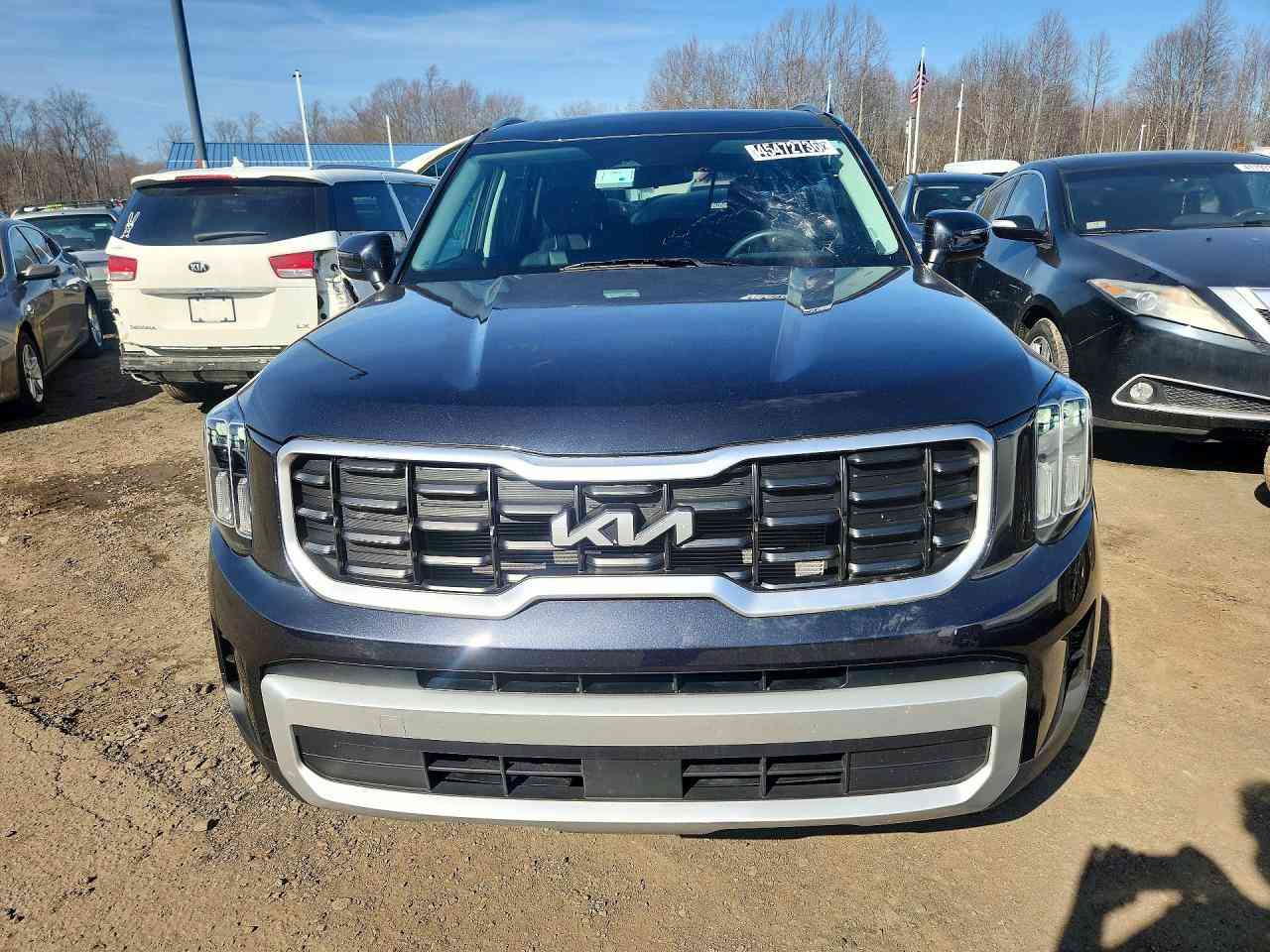 🚨 تنويه مهم
هذه السيارة معروضة في المزاد الأمريكي 🇺🇸
والمزايدة والشراء تتم عن طريق مكتب الباخرة للمزادات 🇮🇶
🔥 تدخل بكتاب الشهداء
───────────────
🚗 نوع السيارة:2025 KIA TELLURIDE S
📅 تاريخ المزاد:الاثنين 23-03-2026
💰 السعر: يتحدد داخل المزاد
📊 الممشى:13429 ميل فعلي
🛠️المحرك: 6 سلندر / 3.8 لتر
───────────────

🔥 مجاناً مجاناً مجاناً
📄 تقرير كارفاكس مجاني بدون أي مقابل
───────────────

🚗 سحب السيارة خلال 24 ساعة من وقت التسديد
💸 حسابات مخفّضة وعمولات أقل من السوق
───────────────

🚢 الشحن متوفر من:
🇺🇸 🇨🇦 جميع الولايات الأمريكية والكندية
➡️ شحن مباشر إلى العراق
➡️ العقبة – جبل علي – ميرسين
───────────────

🛃 تخليص كمركي كامل من ميناء أم قصر
🏔️ تخليص كمركي إلى إقليم كردستان
🇯🇴 شحن مباشر إلى عمّان (العقبة)
🇹🇷 شحن إلى ميناء ميرسين – تركيا
───────────────

🏢 فروع الشركة:
📍 الفرع الأول: بغداد – السيدية – الإعلام
📍 الفرع الثاني: الإمارات العربية المتحدة – الشارقة – الصناعية 4
───────────────

👥 مجموعة البيع والشراء:
https://www.facebook.com/share/g/17pXXBgeeU/?mibextid=wwXIfr

───────────────

🎵 TikTok:
https://www.tiktok.com/@al_bakhera?t=8qGOLioZlVE&_r=1

───────────────

📞 للاستفسار والتواصل:
+9647739115599


**إذا كنت صاحب هذا الإعلان وتريد حذفه لأي سبب، رجاءا أرسل رسالة إلى الدعم الفني**