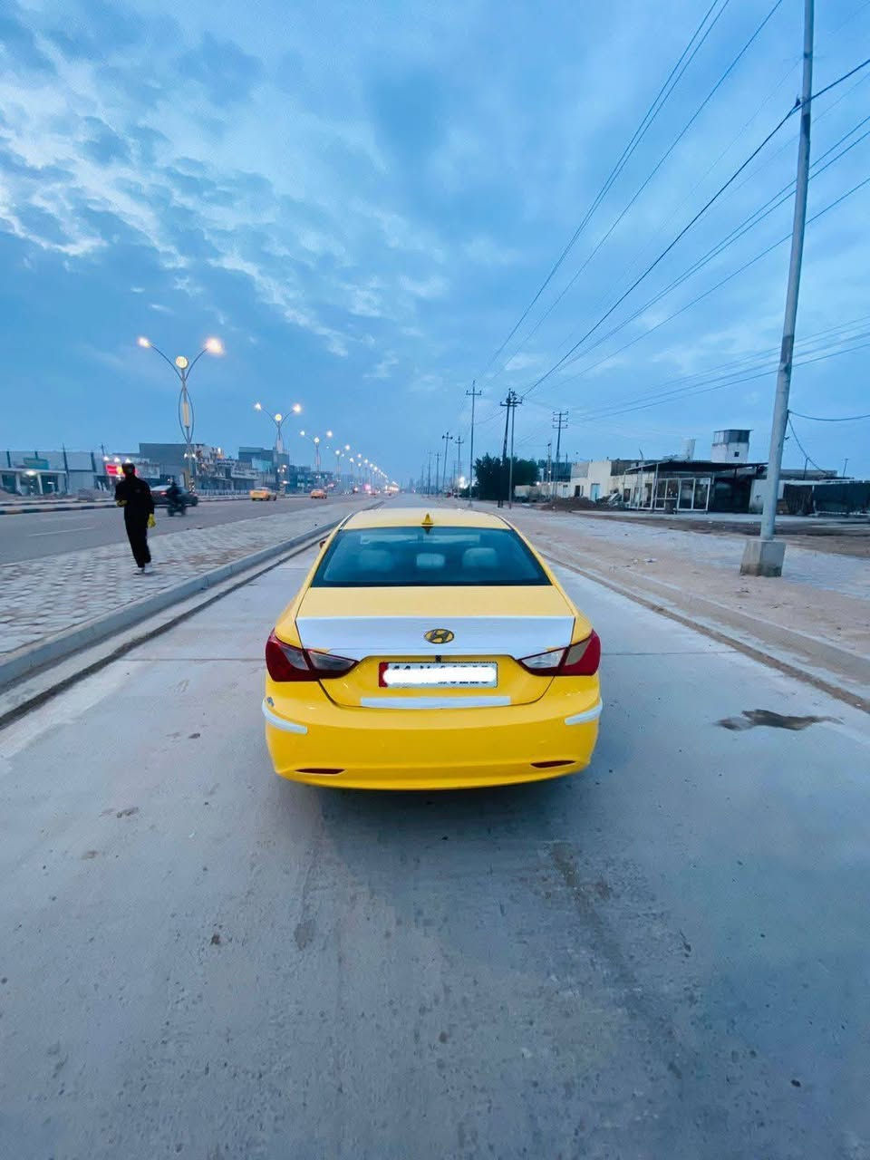 هونداي سوناتا موديل 11 وارد أمريكي بيه جاملغ خلفي وطخات رقم بغداد انكليزي الف مامطلوبه مصفره هيه وغرامات مكانه بالديوانيه السعر ٩٠ وبيه مجال مراوس عادي الاتصال ***********
