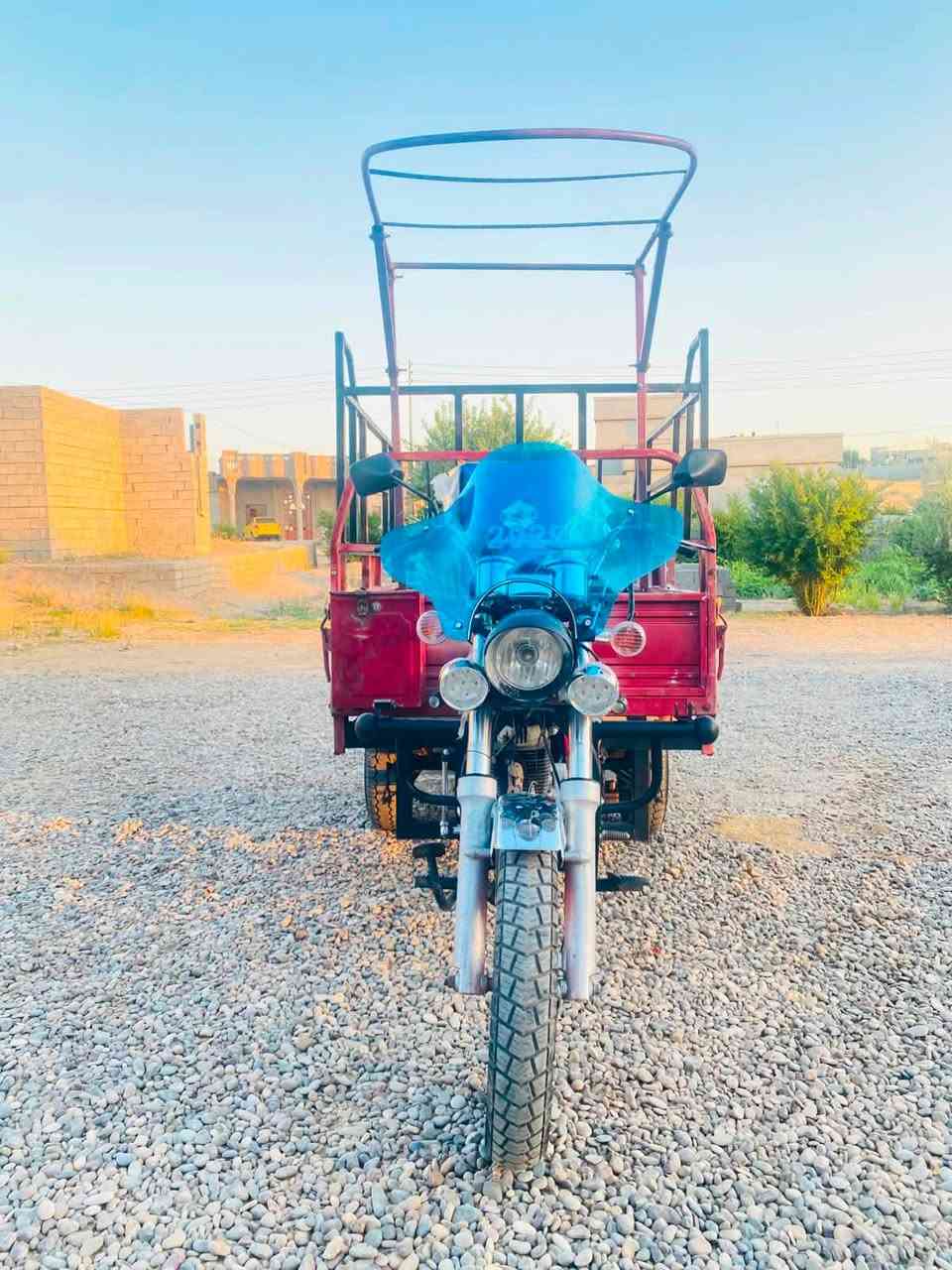السلام عليكم ستوته للبيع شاصي شرط محرك 20/24سلف كهربأيات كلها شغاله تواير جديد ستوته مال جنيه بل حقيقه بعد احله السعر 1250.وبيها مجال مكان جنوب الموصل كياره /***********
