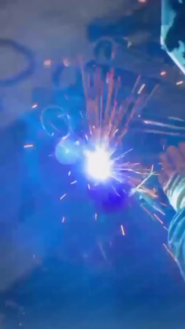 [English below]
نوسّع نطاق منتجاتنا لنقدم لكم حلولًا أكثر شمولًا في قطع الحاصدات والمعدات الزراعية.

منتج جديد بنفس المعايير الدقيقة،
ونفس الالتزام بالجودة،
ونفس الاعتمادية التي تثقون بها.

في باليجرو، التطوير مستمر… لنكون دائمًا أقرب إلى احتياجاتكم.

🔧 جودة يمكنك الوثوق بها
📦 توريد موثوق وشحن مباشر

🌾🌾🌾

We are expanding our product range to provide more comprehensive solutions for harvester and agricultural machinery parts.

New product.
The same precise standards.
The same commitment to quality and reliability you trust.

At Balegro, continuous development means staying closer to your needs.

🔧 Quality You Can Trust
📦 Reliable Supply. Direct Shipping.

💬 Contact us for details للتفاصيل والتواصل
📞 +90 533 321 03 74
📧 export@balegro.com.tr

#BALEGRO #حاصدات #combineharvester #نيوهولاند #موسم_الحصاد #العراق #المغرب #السودان #زراعة #حصاد_القمح #ليبيا #كمباين #قطعات_یدکى #کمباینداران_ایران #newholland #azerbaijan #balerparts #harvesterparts #agriculturemachinery #Harvest2025 #жнивa #комбайн #ремонткомбайнов #запчастини #запчастисельхозтехника #wheatharvester #agriparts #حصادات_نيوهولند #آذربایجان 

0533 321 03 74


**إذا كنت صاحب هذا الإعلان وتريد حذفه لأي سبب، رجاءا أرسل رسالة إلى الدعم الفني**