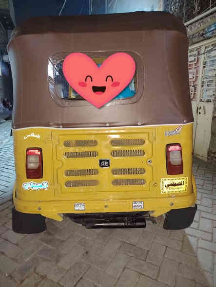 سلام عليكم تكتك موديل 2020شهر 11رقم وسنويه تحويل كبل تكتك جديده مكفوله كشر مكينه ما مفتوحه السعر 7ملايين بيها مجال عنوان مدينه صدر يريدها اتصل ***********
