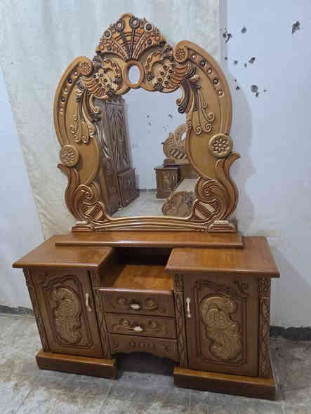 غرفه صاج نجاره درجه اولى شرط كلش نضيفه اخت الجديد ابسعر بلاش٦٥٠ الشراي الاتصال اوتساب يوجد توصيل ***********
