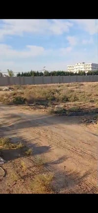 ٤ دونم • صرف زراعي • قرب جامعة المستقبل