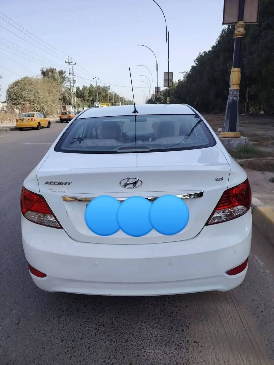 للبيع اكسنت خليجي 2016 بسمي مكفوله رقم بغداد سعر 98.      ***********
