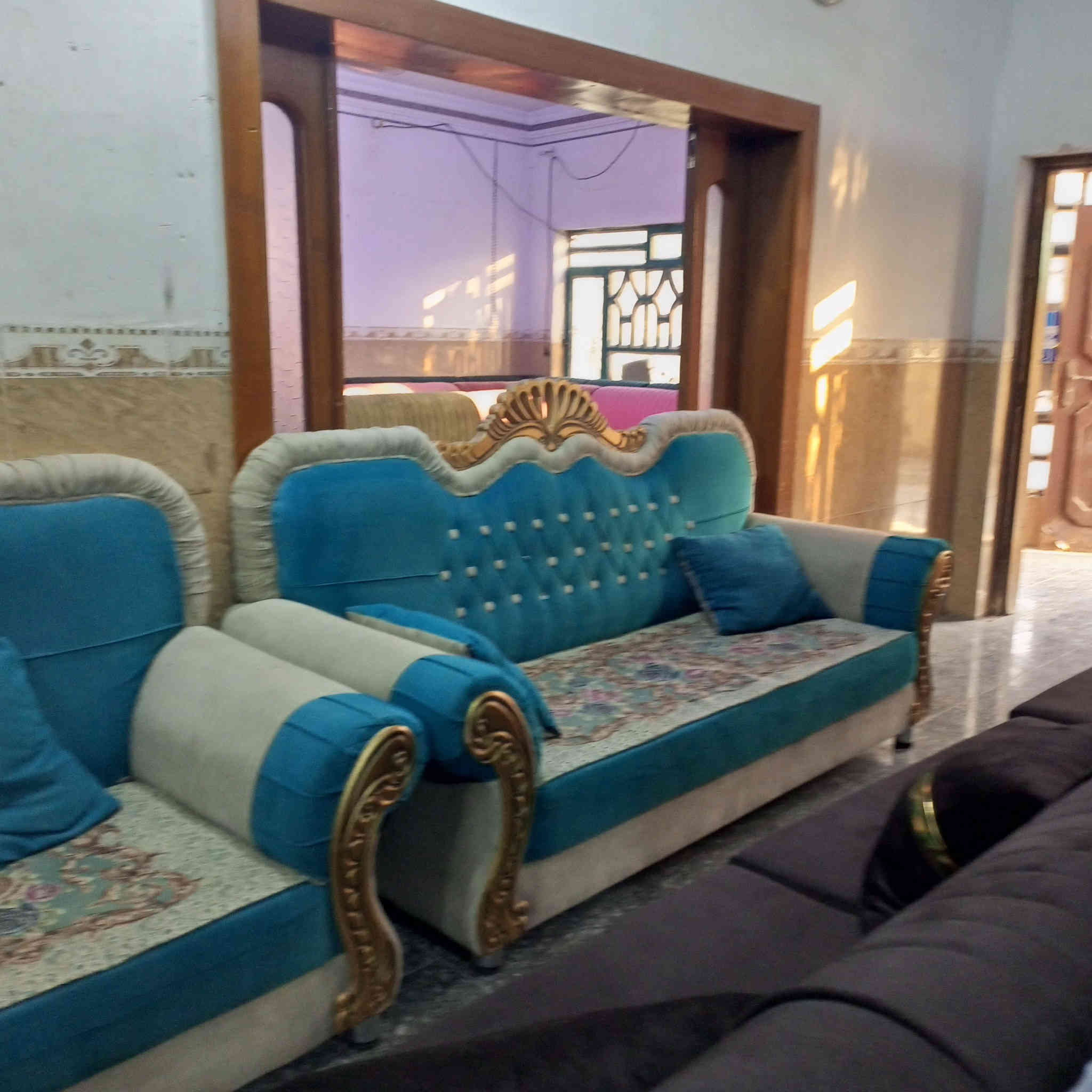 تخم ملكي مستعمل نظيف ١٠ مقاعد السعر ٣٥٠ ألف بابل الحمزه الغربي حي الدولار قرب عماره دكتور ناجي أتصال ***********
