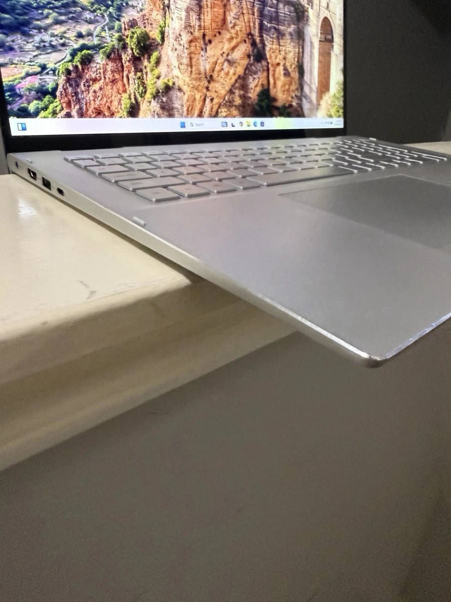 Dell Inspiron 7706_  2 in1(سلم)مفيد للمهندسين
#شاشة حجم 17 
دقة QHD+ (2k) 
كارت شاشة خارجي 2 كيكة
رام 8 
هارد 512 (#m.2 nvme Samsung )
الهيكل ألمنيوم
#شاشة لمس قلاب 360⁰
#شحن سريع 130w.  
#الملحقات الشاحنه الاصلية +جنطة .
بصمة اصبع .
وندوز11 .
المعالج: Intel Core i7-1165G7 (الجيل الحادي عشرU)
.العنوان النجف الاشرف السعر 650 وقابل للتفاوض بشي بسيط.
الملاحظات . 
#مستبدل كيبورد اصلي عربي انكليزي.  لون اسود ..
#نظافة الهيكل الخارج 98٪ 
#نظافة الشاشة 100٪ .

#الشحن ساعتين وفوك .
***********.
عنواني النجف الاشرف .
