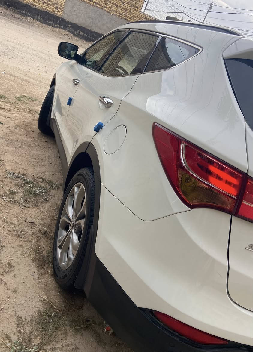 السلام عليكم للبيع سنتافي مديل 2013رقم (بغداد )إنكليزي مكفوله كفاله عامه نضيفه كلش ماشيه ١١٥ الف خليجي فول مواصفات كشنات جلد فتحه سقف بصمه تحكمات ستيرن ثلاث انضمه قياده
كشن كهربائي كامره بلاديه حساسات 
رياضي او عادي مري شفط 
تبريد ثلج تدفئه محرك 6 سلندر  تخم تاير جديد 
٧.راكب  حداديه جديده السياره مابيهه اي نقص السعر 160 وبيهه مجال (*********** )
(***********)
